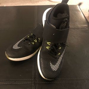 6 1/2 Nike Zoom Sneakers
